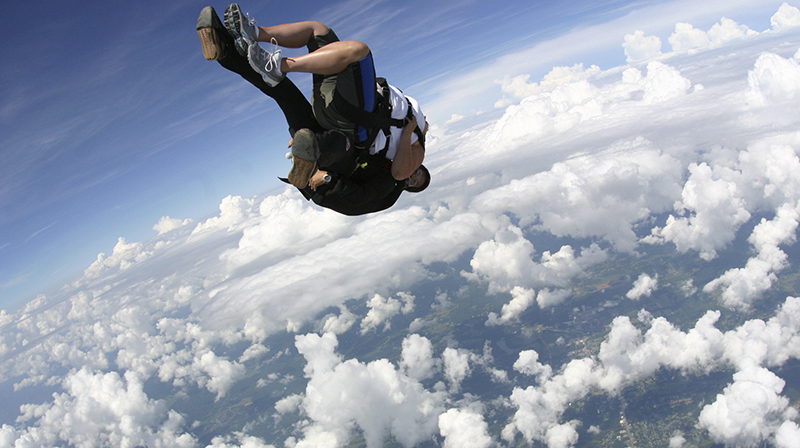 Skydive Challenge Istock 000000645625Medium